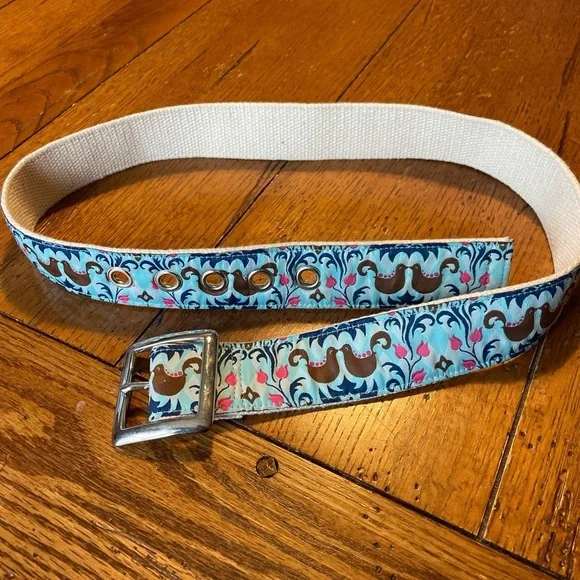 Women’s unique belt blue birds flowers - Picture 3 of 4